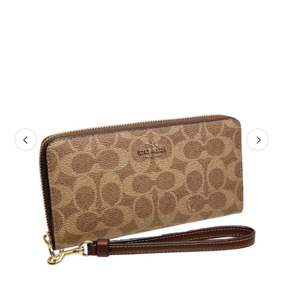 Coach Long Zip Around Wallet
In Signature Canvas - Picture 2 of 15